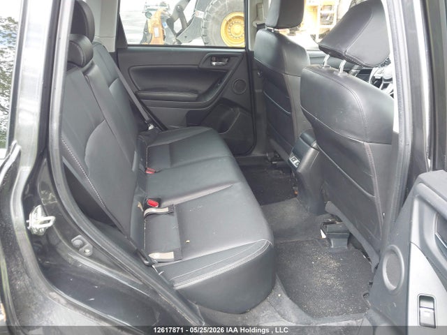 12617871 :رقم المزاد ، JF2SJESC6HH808734 vin ، 2017 Subaru Forester 2.5i Touring مزاد بيع