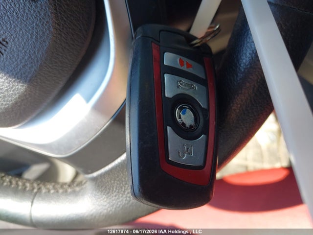 WBA8E5G51HNU23006 BMW 320i Xdrive