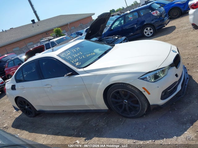 WBA8E5G51HNU23006 BMW 320i Xdrive