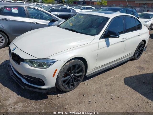 WBA8E5G51HNU23006 BMW 320i Xdrive