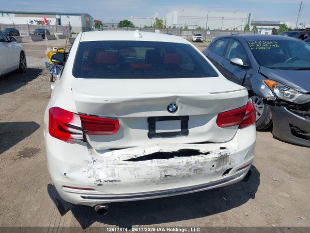WBA8E5G51HNU23006 BMW 320i Xdrive