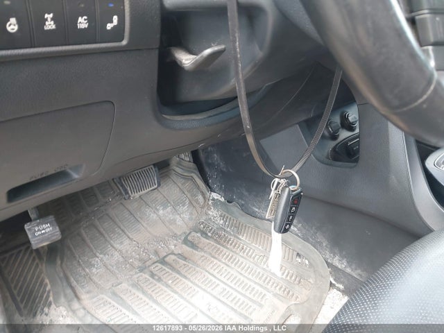 Продажа на аукционе авто 2015 Hyundai Santa Fe, vin: KM8SNDHF7FU108266, номер лота: 12617893