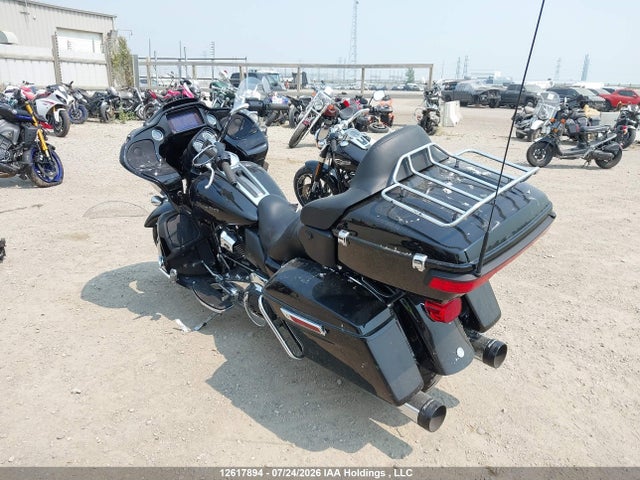 Harley-Davidson FLTRK 2021 5HD1KZF35MB657558 Image 3