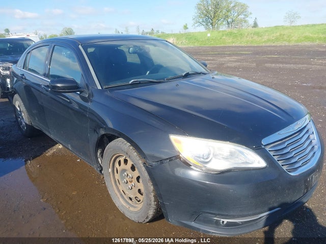 Продажа на аукционе авто 2013 Chrysler 200 Lx, vin: 1C3CCBAB6DN692343, номер лота: 12617897