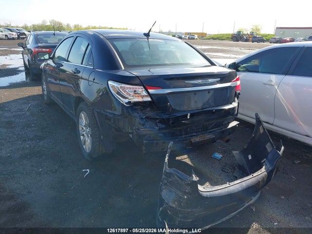 Продажа на аукционе авто 2013 Chrysler 200 Lx, vin: 1C3CCBAB6DN692343, номер лота: 12617897