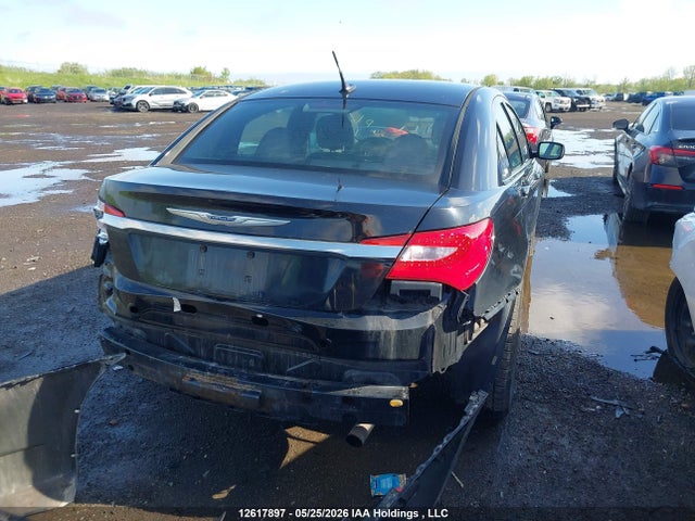 Продажа на аукционе авто 2013 Chrysler 200 Lx, vin: 1C3CCBAB6DN692343, номер лота: 12617897