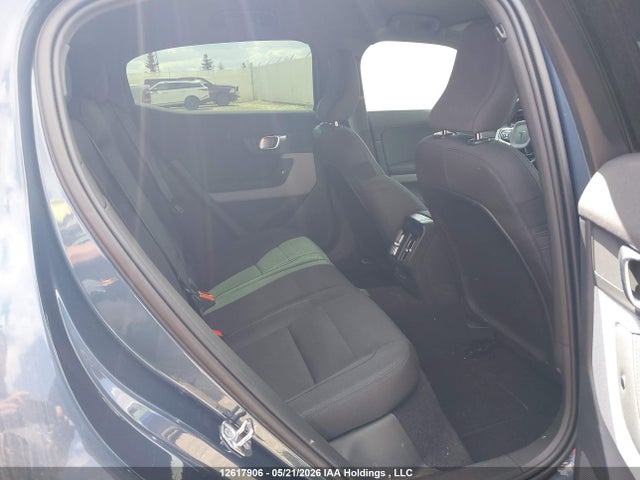 Polestar 2 2022 LPSEG3KA3NL076402 Image 8
