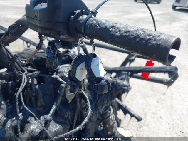 Продаж на аукціоні авто 2017 Can-am Outlander Max 650 Xt, vin: 3JBLPAJ24HJ000885, номер лоту: 12617914