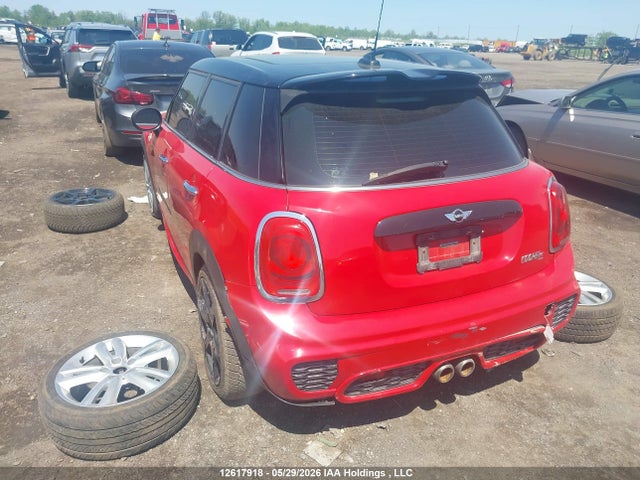 Mini 5 Door Cooper S 2015 WMWXU3C51F2B62549 Image 3