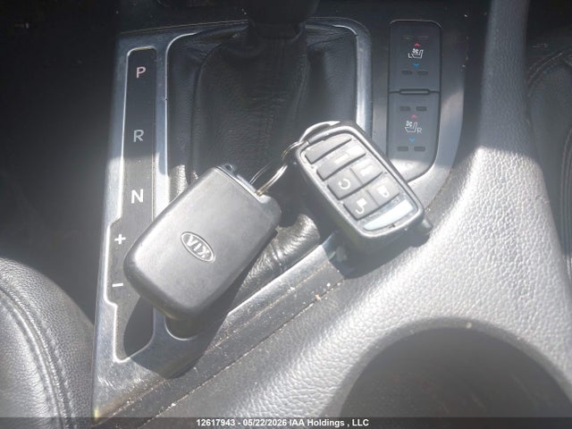 12617943 :رقم المزاد ، KNAGM4AD1D5042355 vin ، 2013 Kia Optima Hybrid مزاد بيع