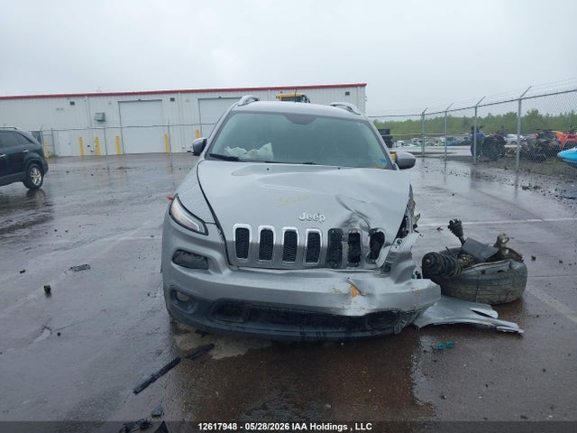 Продажа на аукционе авто 2016 Jeep Cherokee Latitude, vin: 1C4PJMCS8GW201992, номер лота: 12617948