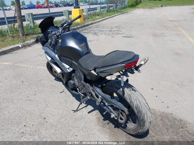 Kawasaki Ex650 F 2014 JKAEXEF10EDA17344 Image 3