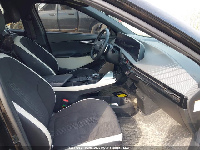Продажа на аукционе авто 2024 Kia Ev6 Land W/gt-line Pkg 1/land W/gt-line Pkg 2, vin: KNDC4DLC6R5179434, номер лота: 12617958
