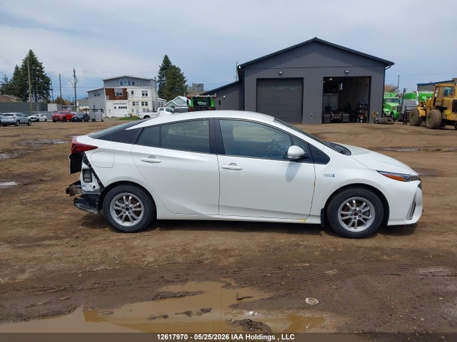 Toyota Prius Prime Upgrade 2018 JTDKARFP7J3078497 Image 14
