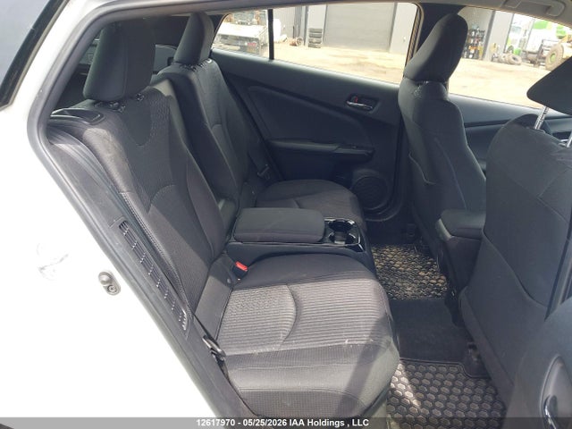 Toyota Prius Prime Upgrade 2018 JTDKARFP7J3078497 Image 8