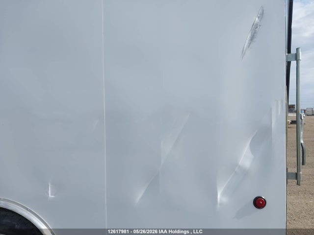 12617981 :رقم المزاد ، 2S9PK4316G3035673 vin ، 2016 Royal Cargo Lightning Enclosed مزاد بيع