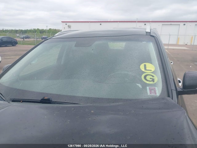 5XYPGDA58JG390059 KIA Sorento 3.3l Lx