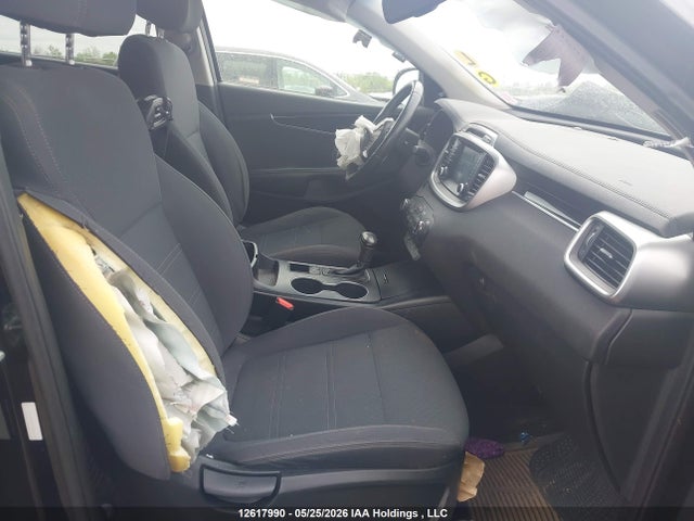 5XYPGDA58JG390059 KIA Sorento 3.3l Lx