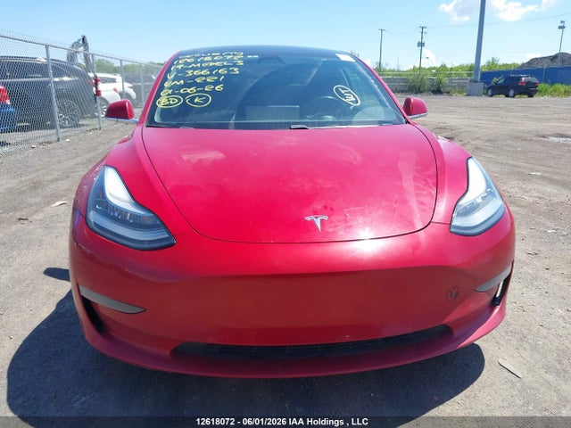 12618072 :رقم المزاد ، 5YJ3E1EBXKF366163 vin ، 2019 Tesla Model 3 Long Range/performance مزاد بيع