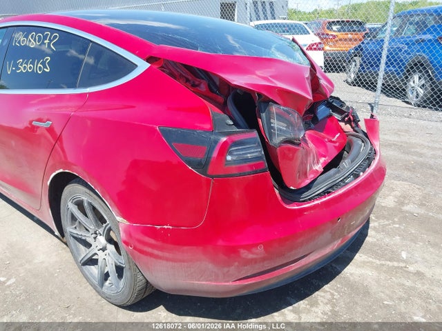 12618072 :رقم المزاد ، 5YJ3E1EBXKF366163 vin ، 2019 Tesla Model 3 Long Range/performance مزاد بيع
