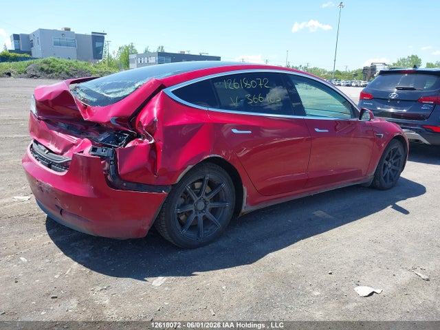 12618072 :رقم المزاد ، 5YJ3E1EBXKF366163 vin ، 2019 Tesla Model 3 Long Range/performance مزاد بيع
