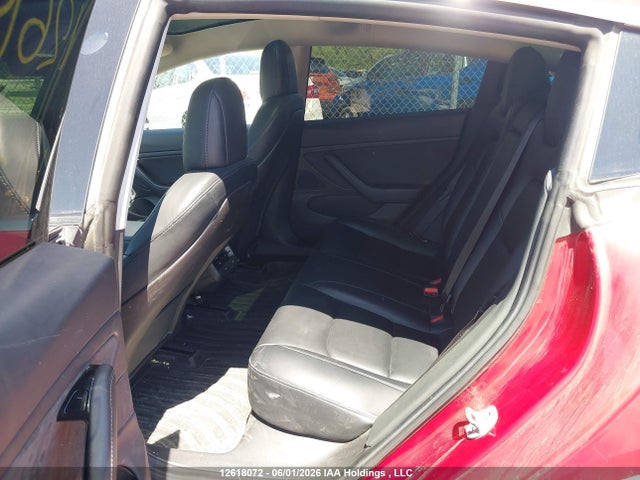 12618072 :رقم المزاد ، 5YJ3E1EBXKF366163 vin ، 2019 Tesla Model 3 Long Range/performance مزاد بيع