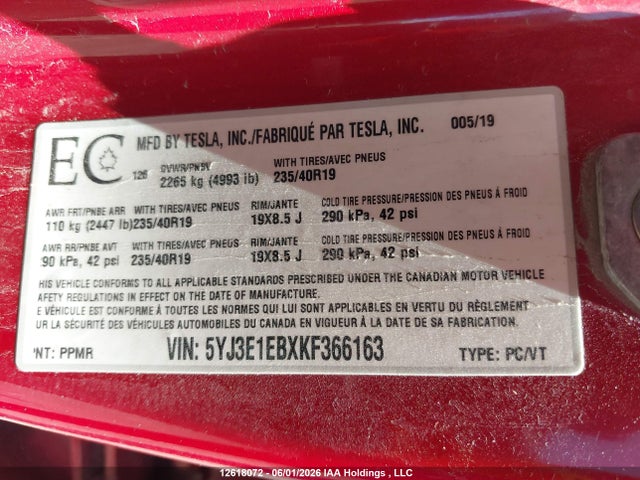12618072 :رقم المزاد ، 5YJ3E1EBXKF366163 vin ، 2019 Tesla Model 3 Long Range/performance مزاد بيع