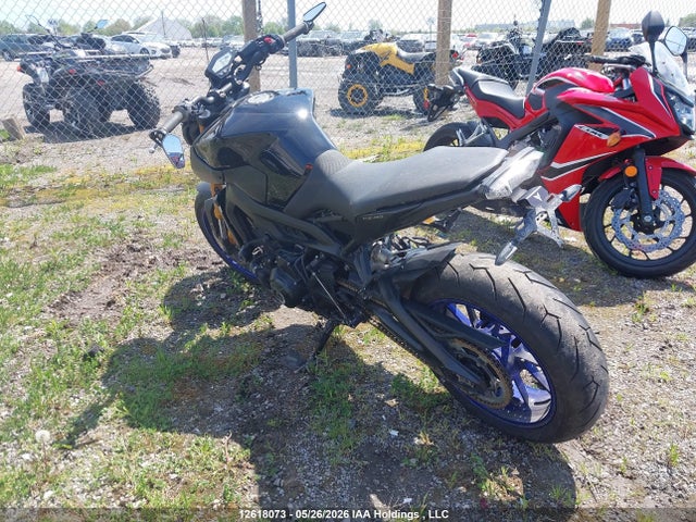 Продажа на аукционе авто 2014 Yamaha Fz09, vin: JYARN33N3EA000038, номер лота: 12618073