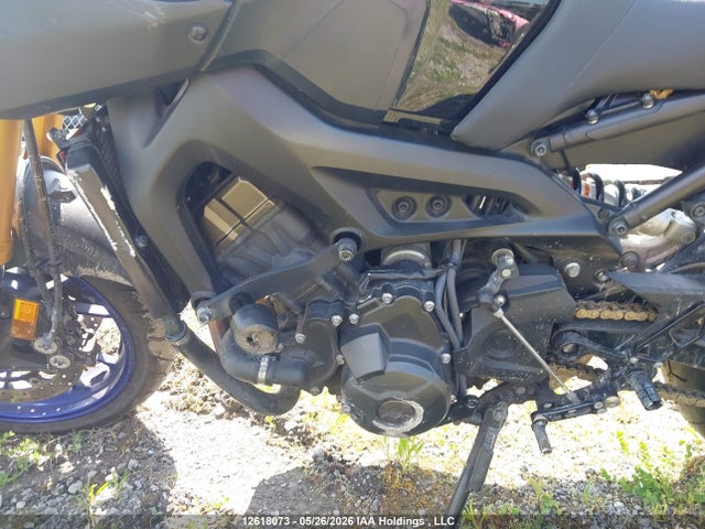 Продажа на аукционе авто 2014 Yamaha Fz09, vin: JYARN33N3EA000038, номер лота: 12618073
