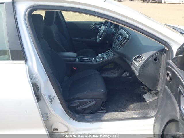 Продаж на аукціоні авто 2016 Chrysler 200 Lx, vin: 1C3CCCFB7GN130888, номер лоту: 12618075