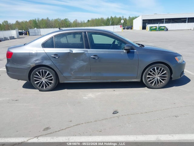 Aukcja sprzedaży 2014 Volkswagen Jetta 1.8 Tsi Highline, vin: 3VWL07AJ0EM268075, numer aukcji: 12618078