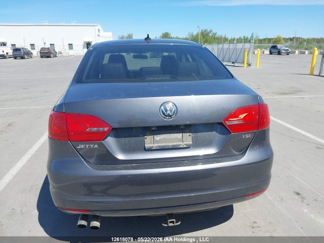 Aukcja sprzedaży 2014 Volkswagen Jetta 1.8 Tsi Highline, vin: 3VWL07AJ0EM268075, numer aukcji: 12618078