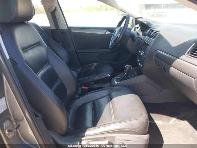 Aukcja sprzedaży 2014 Volkswagen Jetta 1.8 Tsi Highline, vin: 3VWL07AJ0EM268075, numer aukcji: 12618078