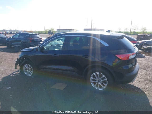 12618084 :رقم المزاد ، 1FMCU9G61MUA20834 vin ، 2021 Ford Escape Se مزاد بيع