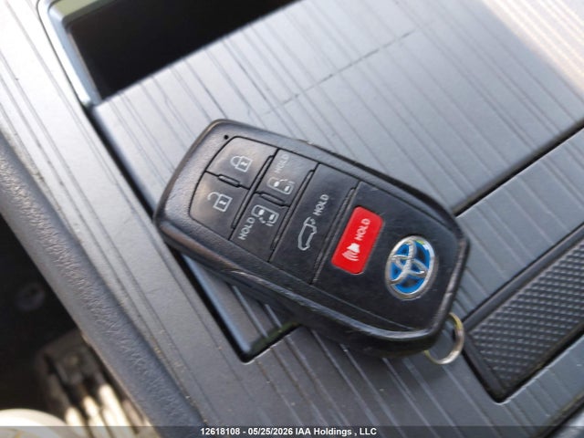 2021 Toyota Sienna Le/xle/xse/limited/platinum მანქანა იყიდება აუქციონზე, vin: 5TDGRKECXMS045937, აუქციონის ნომერი: 12618108