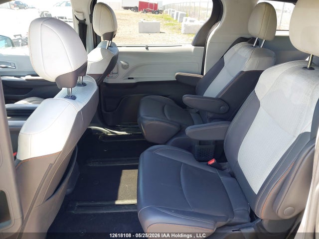 2021 Toyota Sienna Le/xle/xse/limited/platinum მანქანა იყიდება აუქციონზე, vin: 5TDGRKECXMS045937, აუქციონის ნომერი: 12618108
