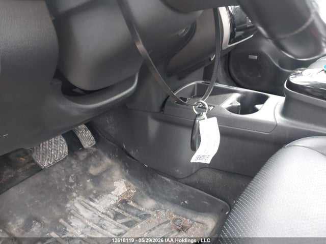 12618119 :رقم المزاد ، 1N4AZ0CP0FC302095 vin ، 2015 Nissan Leaf مزاد بيع