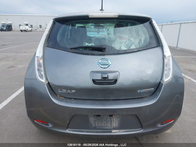 12618119 :رقم المزاد ، 1N4AZ0CP0FC302095 vin ، 2015 Nissan Leaf مزاد بيع