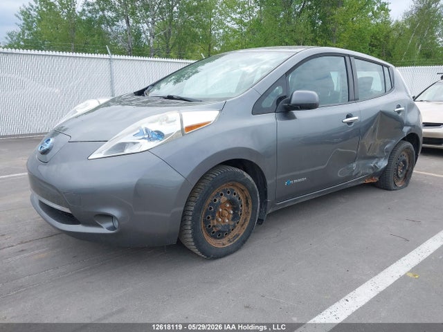 12618119 :رقم المزاد ، 1N4AZ0CP0FC302095 vin ، 2015 Nissan Leaf مزاد بيع