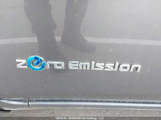 12618119 :رقم المزاد ، 1N4AZ0CP0FC302095 vin ، 2015 Nissan Leaf مزاد بيع