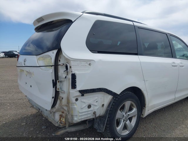 Auction sale of the 2014 Toyota Sienna Le, vin: 5TDKK3DC2ES495606, lot number: 12618150