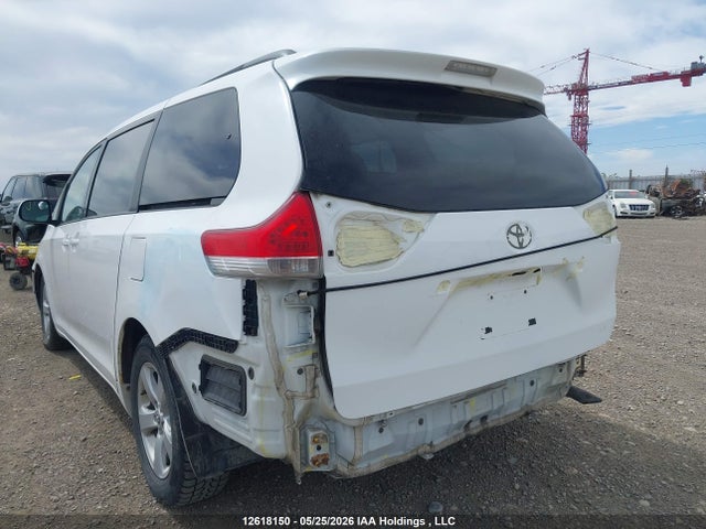 Auction sale of the 2014 Toyota Sienna Le, vin: 5TDKK3DC2ES495606, lot number: 12618150