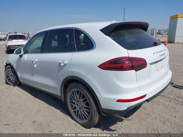 Aukcja sprzedaży 2017 Porsche Cayenne S, vin: WP1AB2A23HLA52967, numer aukcji: 12618153