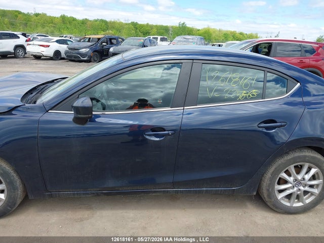 12618161 :رقم المزاد ، 3MZBN1V73JM225868 vin ، 2018 Mazda 3 Gs مزاد بيع