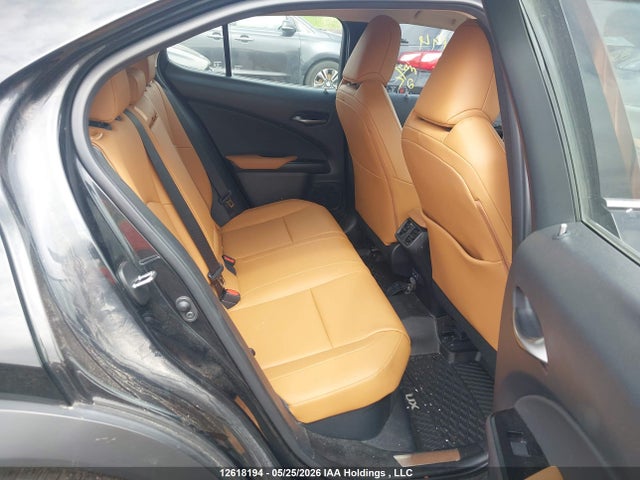 JTHL9JBHXM2050098 Lexus UX 250H