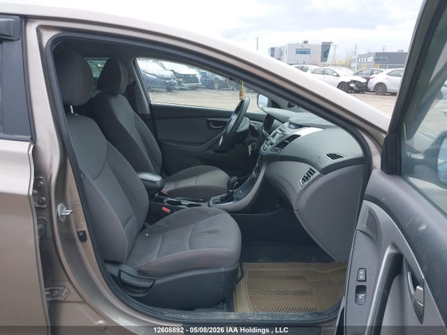 2016 Hyundai Elantra L+ მანქანა იყიდება აუქციონზე, vin: 5NPDH4AE1GH664946, აუქციონის ნომერი: 12608892