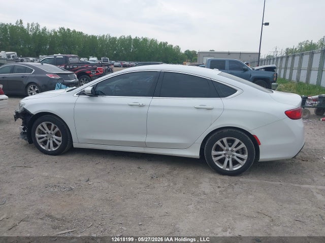12618199 :رقم المزاد ، 1C3CCCAG0FN524069 vin ، 2015 Chrysler 200 مزاد بيع