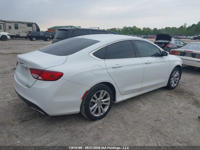 12618199 :رقم المزاد ، 1C3CCCAG0FN524069 vin ، 2015 Chrysler 200 مزاد بيع