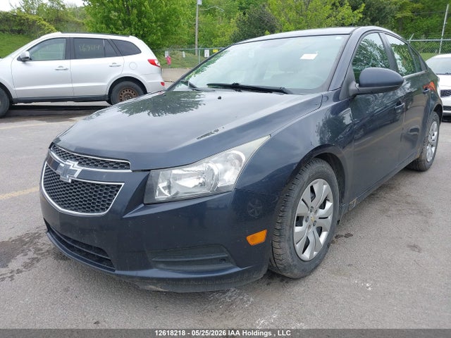 Chevrolet Cruze 2014 1G1PC5SB3E7334676 Image 2