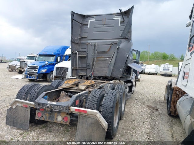 Volvo VNL 2021 4V4NC9EH0MN279401 Image 4